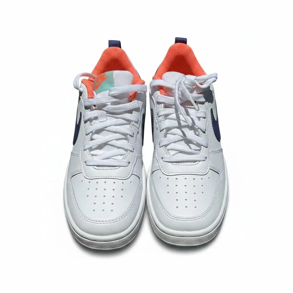 Nike kid court